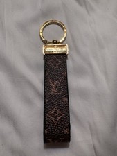Louis Vuitton Monogram Key Chain Brown Gold Leather Metal M65224
