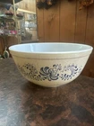 Pyrex Homestead Mixing Bowl Nesting 403 Tan Blue Vintage Cin 2.5 Qt Vintage