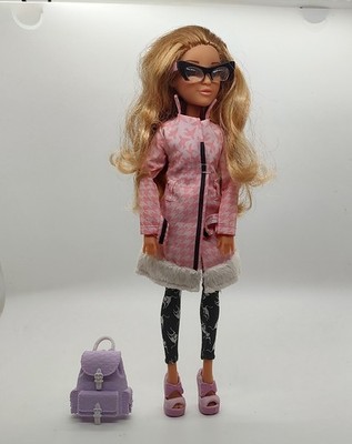 Project Mc2 Adrienne's Bath Fizz Experiment Articulated MGA Doll (Incomplete)