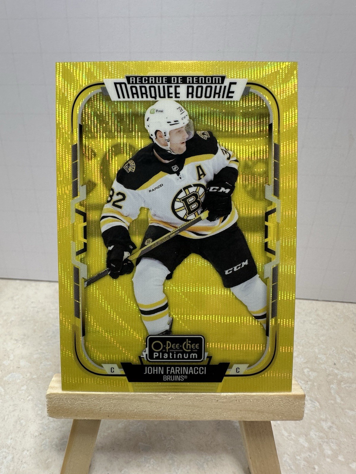 Upper Deck 2025-26 O-Pee-Chee Platinum John Farinacci #204 Neon Yellow Surge