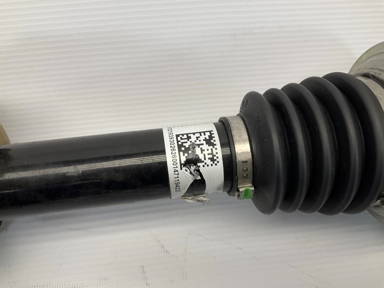 22-24 Maserati MC20 M240 Axle Shaft Kit Left + Right 673015581 670219393 Q