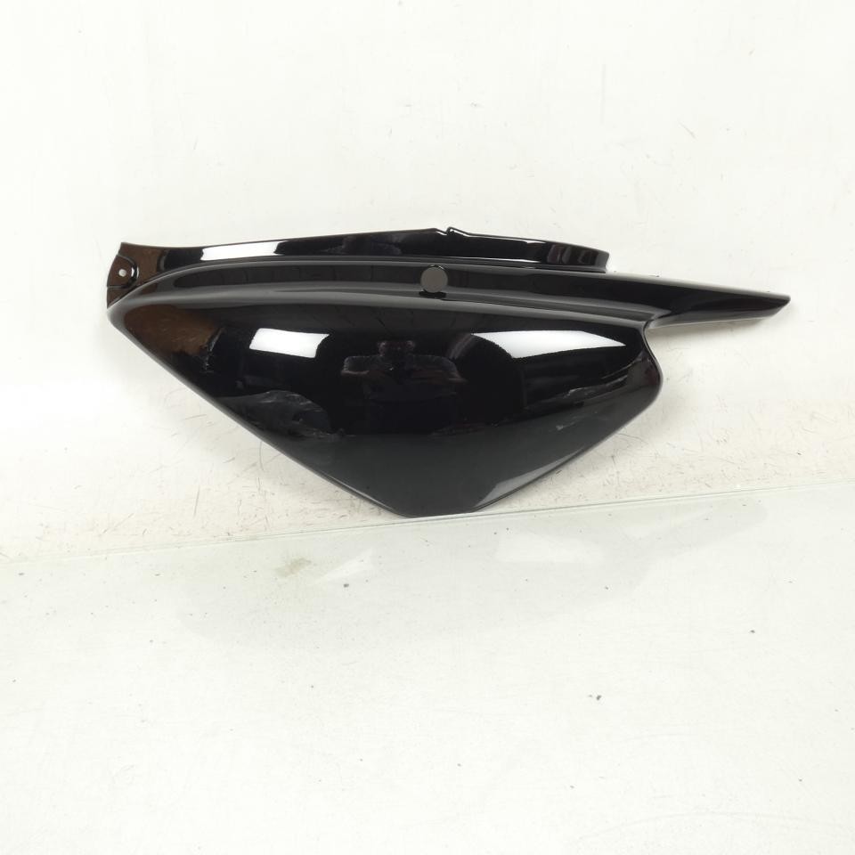 Coque arrière gauche MBK Rocket 50 carénage noir pour scooter de 1995 à 2009
