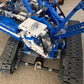 Lego Crawler Crane 42042 Technic 100% Complete Set 1401 Pieces Working no Box