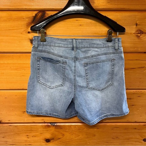 One 5 One Stretchy Denim Women’s Shorts with White Embellished Pearl Accents 10 - Picture 8 of 8