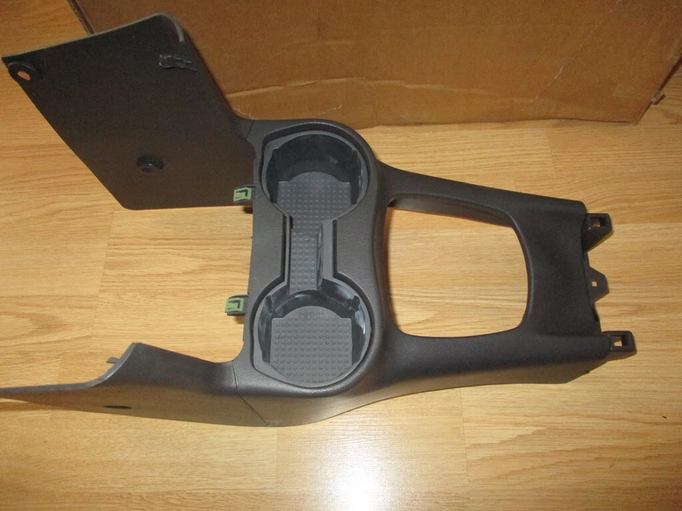 Consola de piso central delantera gris Ford Escort 1999-2003 como nueva de lote original Foto 2 de 4