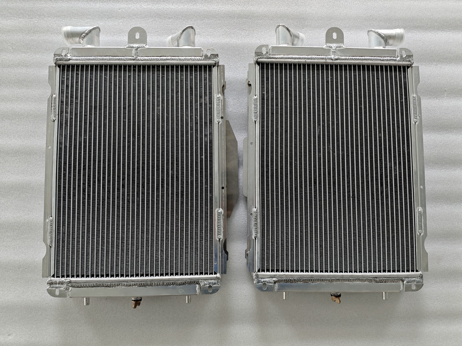 ALUMINUM Radiators for Ferrari F355 355 3.5L 1994-1999 Left & Right side