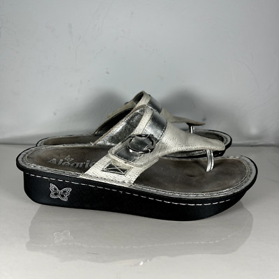Alegria Sandals Womens 37 Codi Thong Wedge Slip On COD 886 Silver Leather Casual