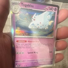 The Pokémon Company Togekiss 072/191 Sv08: Surging Sparks Holo Rare 140HP