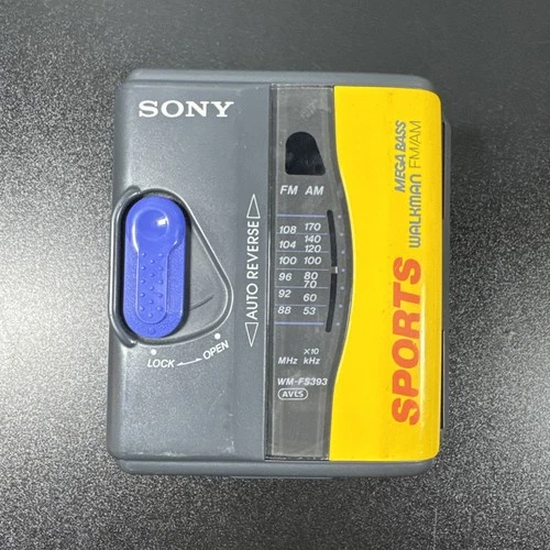 Please Read!!!Vintage RARE SONY Sports Walkman WM-FS393 TESTED Working + CLIP