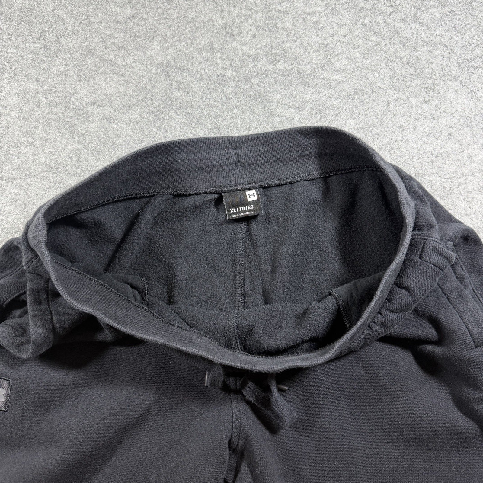 Under Armour Fleece Sweatpants Mens XL Black Open Hem Drawstring Athletic thumbnail 3