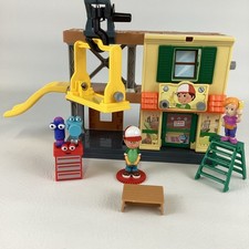 Fisher Price Handy Manny Workshop Playset with Figures Turner Kelly Bundle 2009