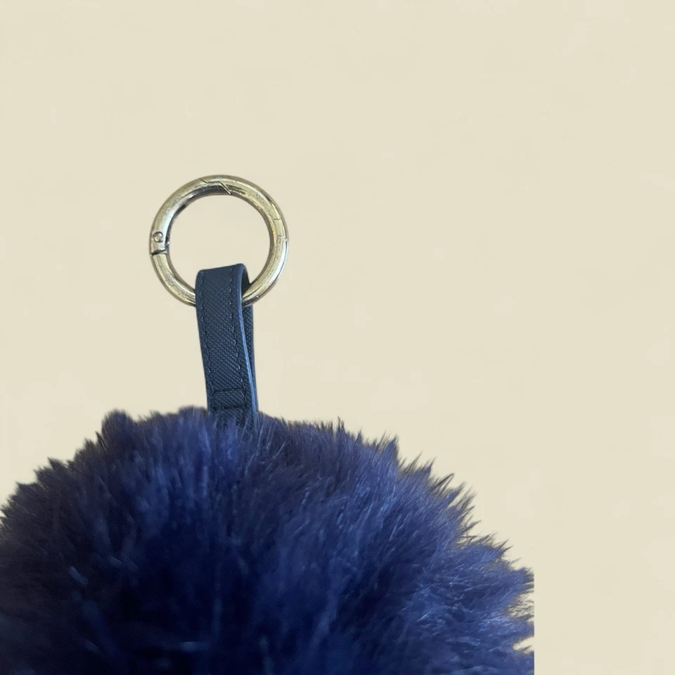 Chaveiro de pele grande Pom Pom bola folhada chaveiro/bolsa bolsa charme 5" (azul) - Imagem 4 de 4