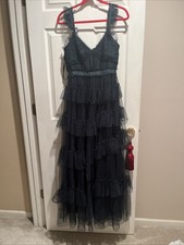 NWT 299 Betsy  Adam  2  V Neck A Line Tiered Ruffle Tulle Gown Green J697