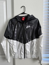 Nike Women's Windbreaker Jacket size M
