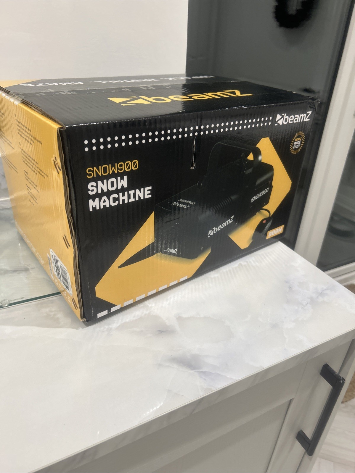 SNOW900 High Output Snow Machine Snowflake Storm Blizzard Effect Remote 900W