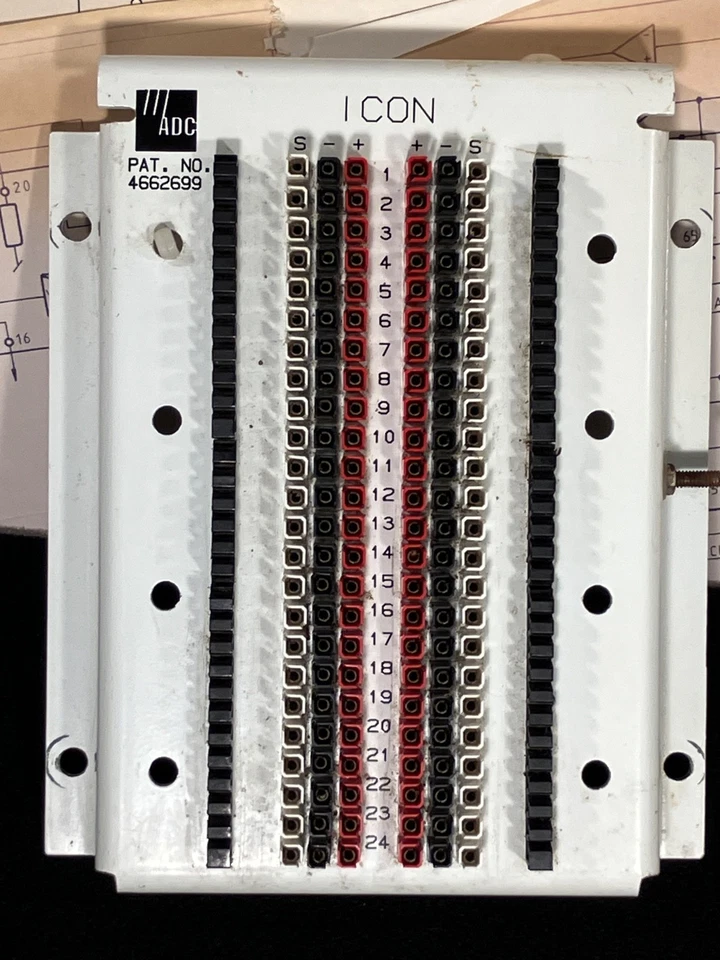 ADC ICON  24-position punch-block termination panel - Image 3 of 3