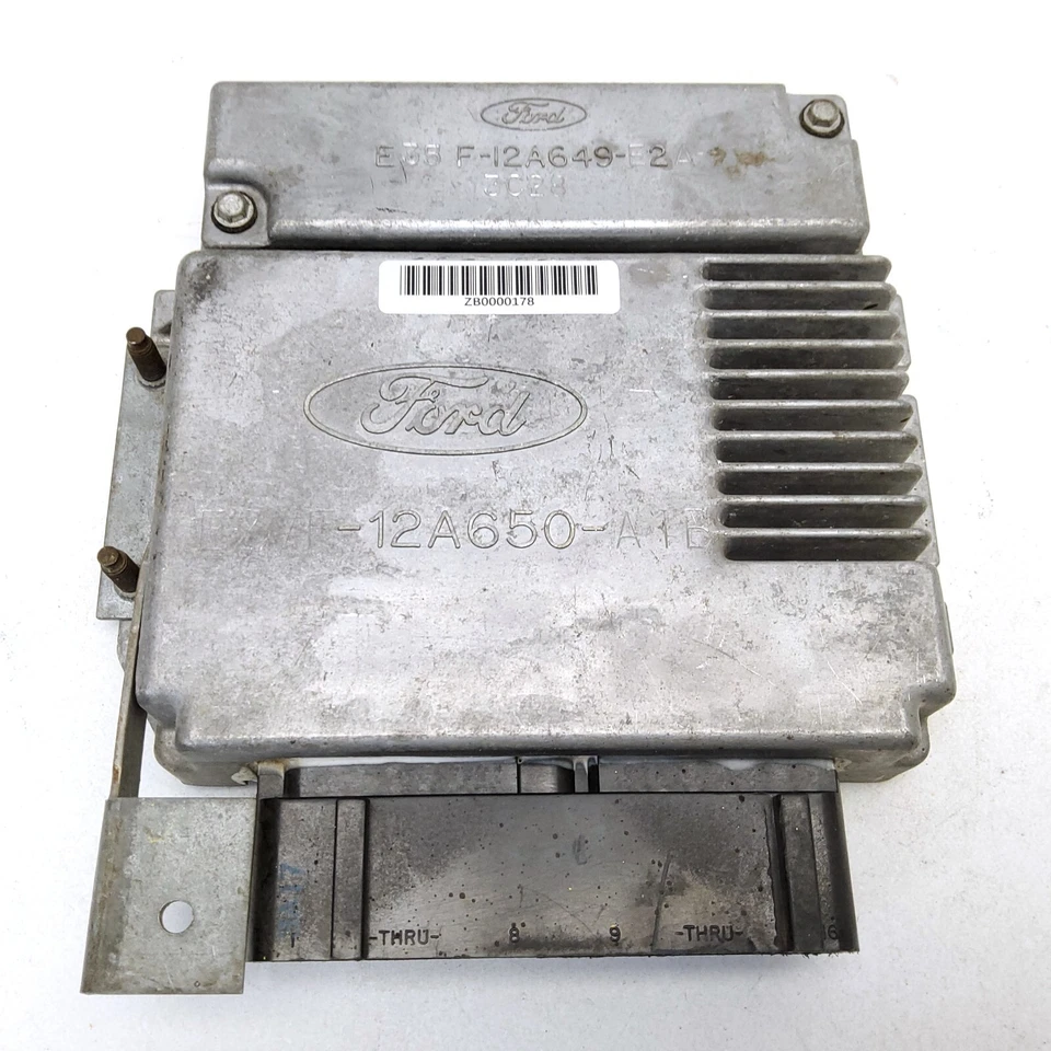 Computadora módulo de control de motor ECM ECU de 1982 Lincoln Town Car E2VF-12A650-A1 Foto 4 de 4