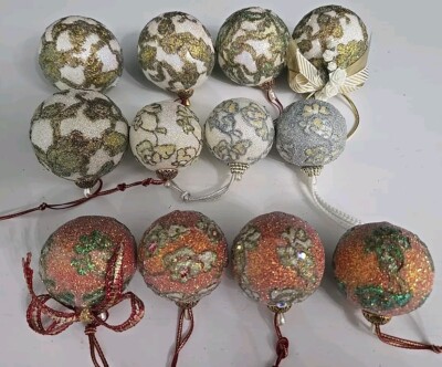 VTG Christmas Foam Ball Decoration 12 Ornament Glitter Flowers