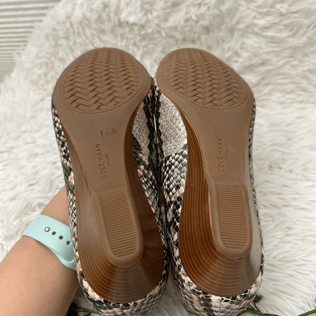 COLE HAAN Python Pattern Leather Low Heel Wedge P… - image 8