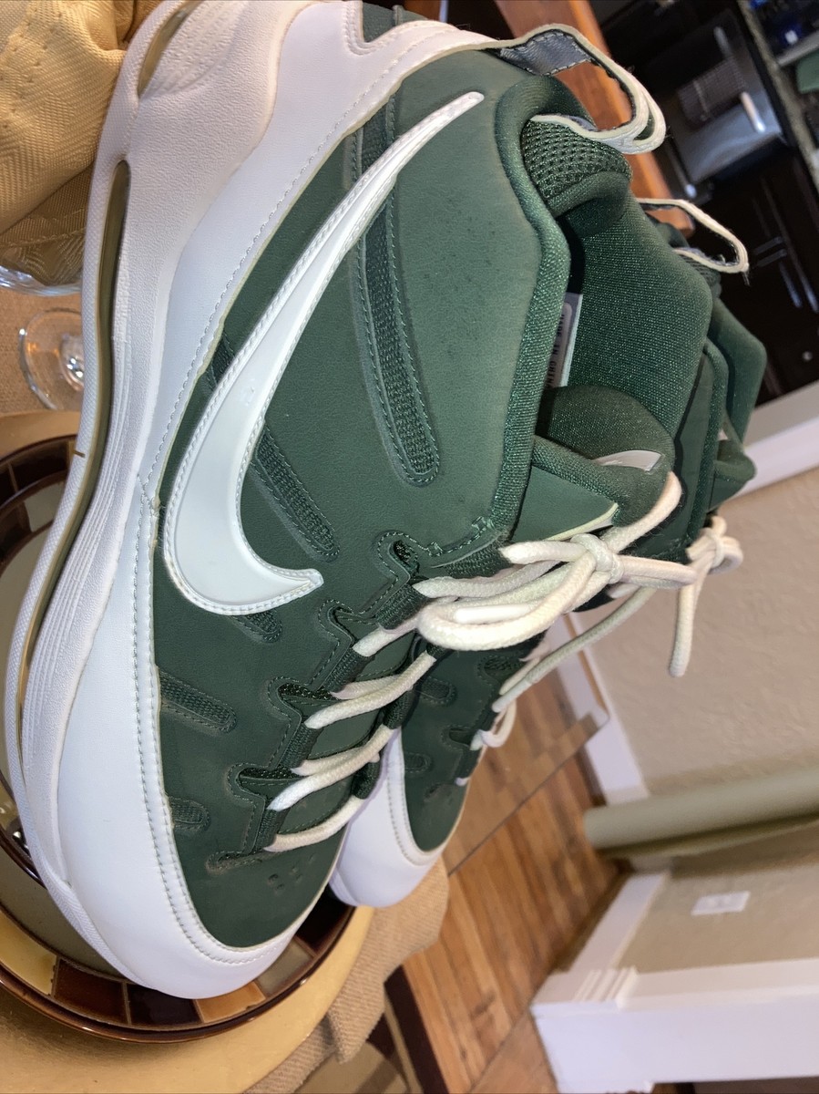 Nike Air Max Elite Basketball Shoes 324825-131 Green & White  display picture 2