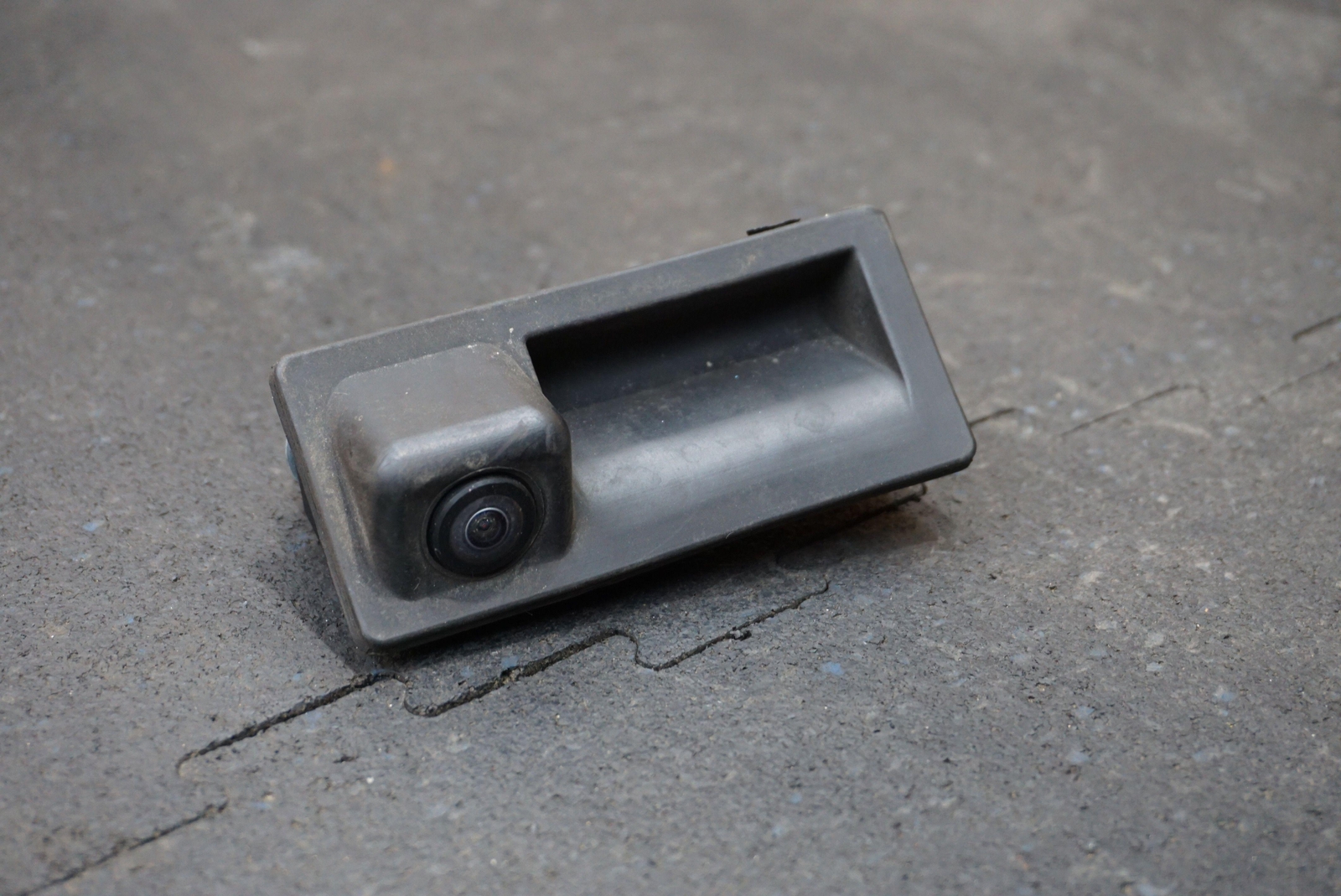 Rear Trunk Handle Parking Assist Camera OEM 4M0827566 Bentley Bentayga 16-20