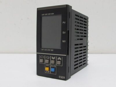 Omron E5ER-Q4B DIGITAL CONTROLLER TOP ZUSTAND
