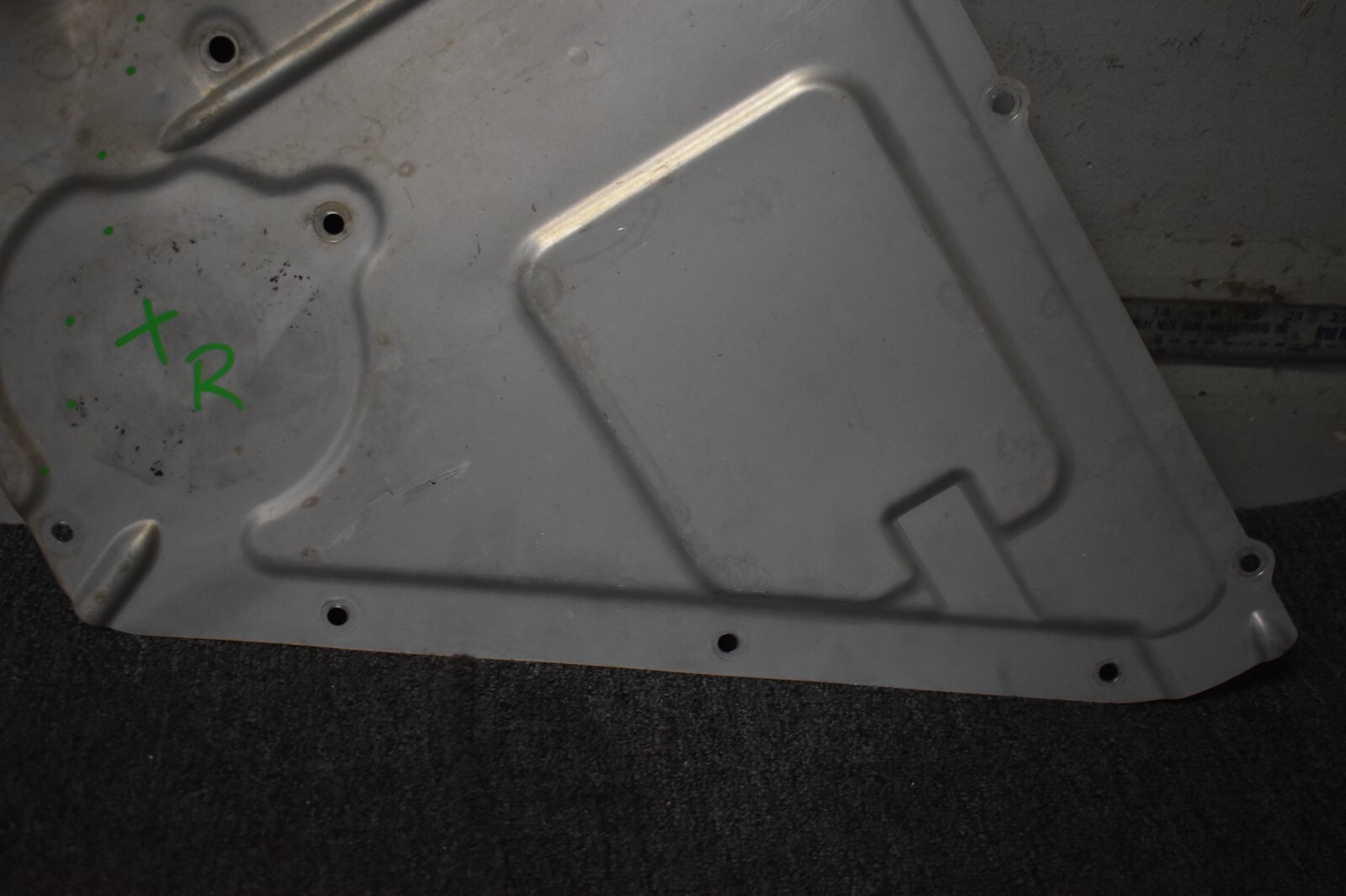 AUDI R8 UNDERBODY TRIM PLATE FACTORY OEM