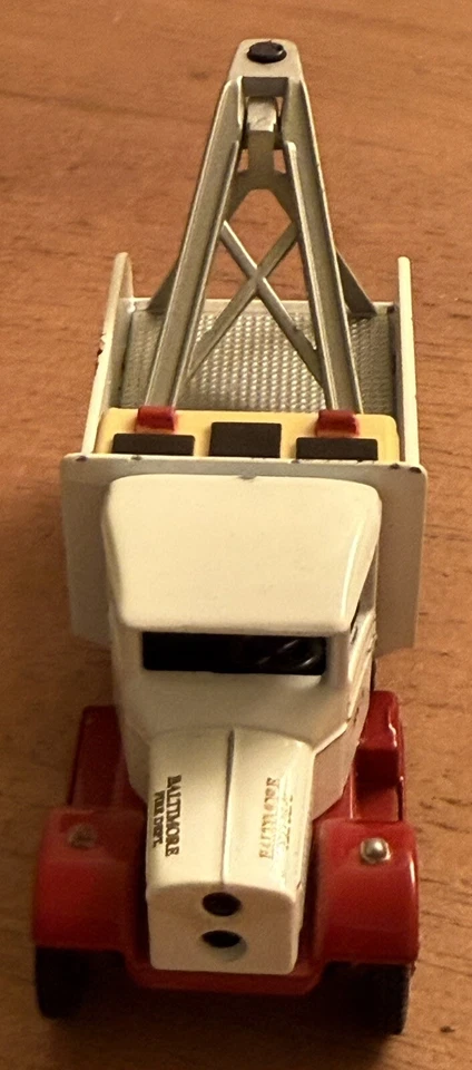 Corgi 1934 Mack 5 ton Breakdown Truck Baltimore Fire Dept. Recovery - Image 2 of 4