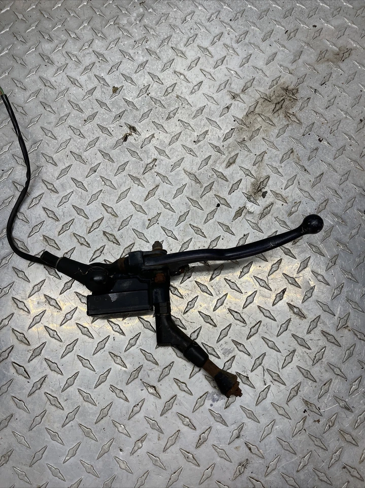 CILINDRO MAESTRO FRENO DELANTERO YAMAHA XT 600 E 3TB Y PALANCA Foto 3 de 4