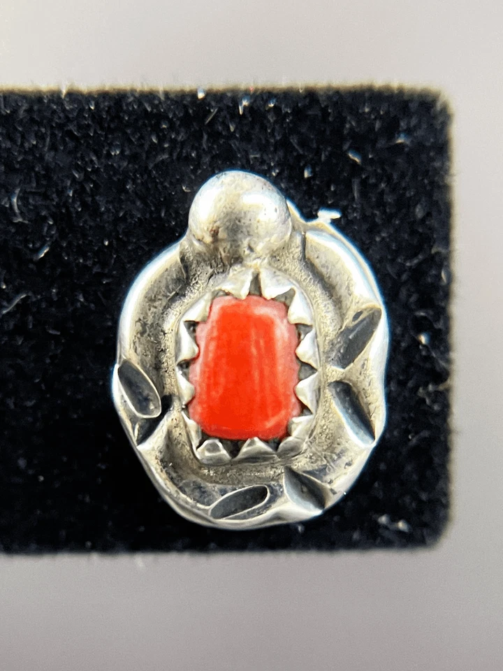 Pendientes de coral nativo de plata de ley Foto 4 de 4