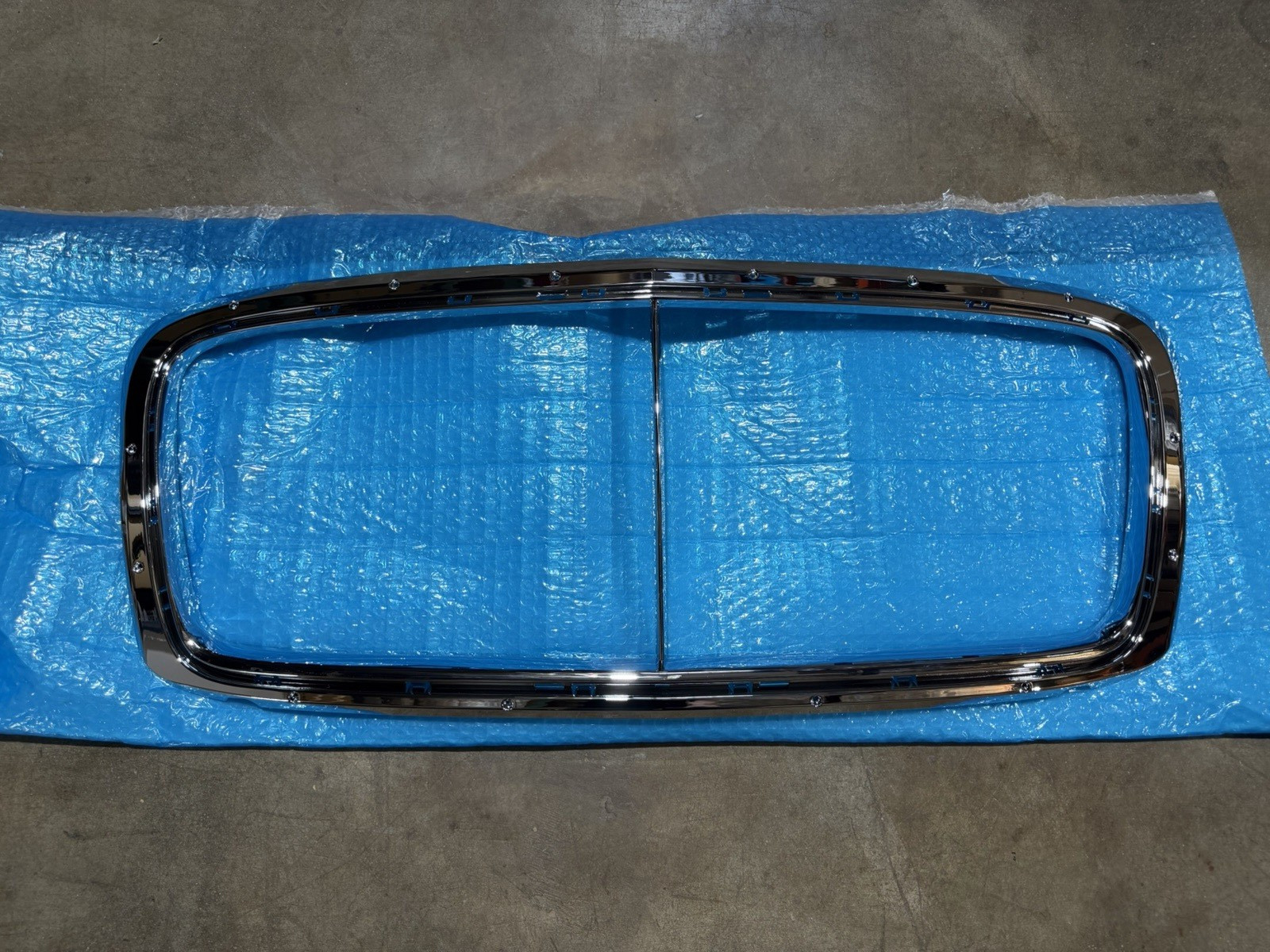 2012-2018 Bentley Continental GT GTC Front Radiator Grille Trim Bezel Chrome