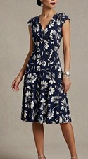 Lauren Ralph Lauren Dress Size 6 Floral Navy White Jersey Stretch V-neck Flowy