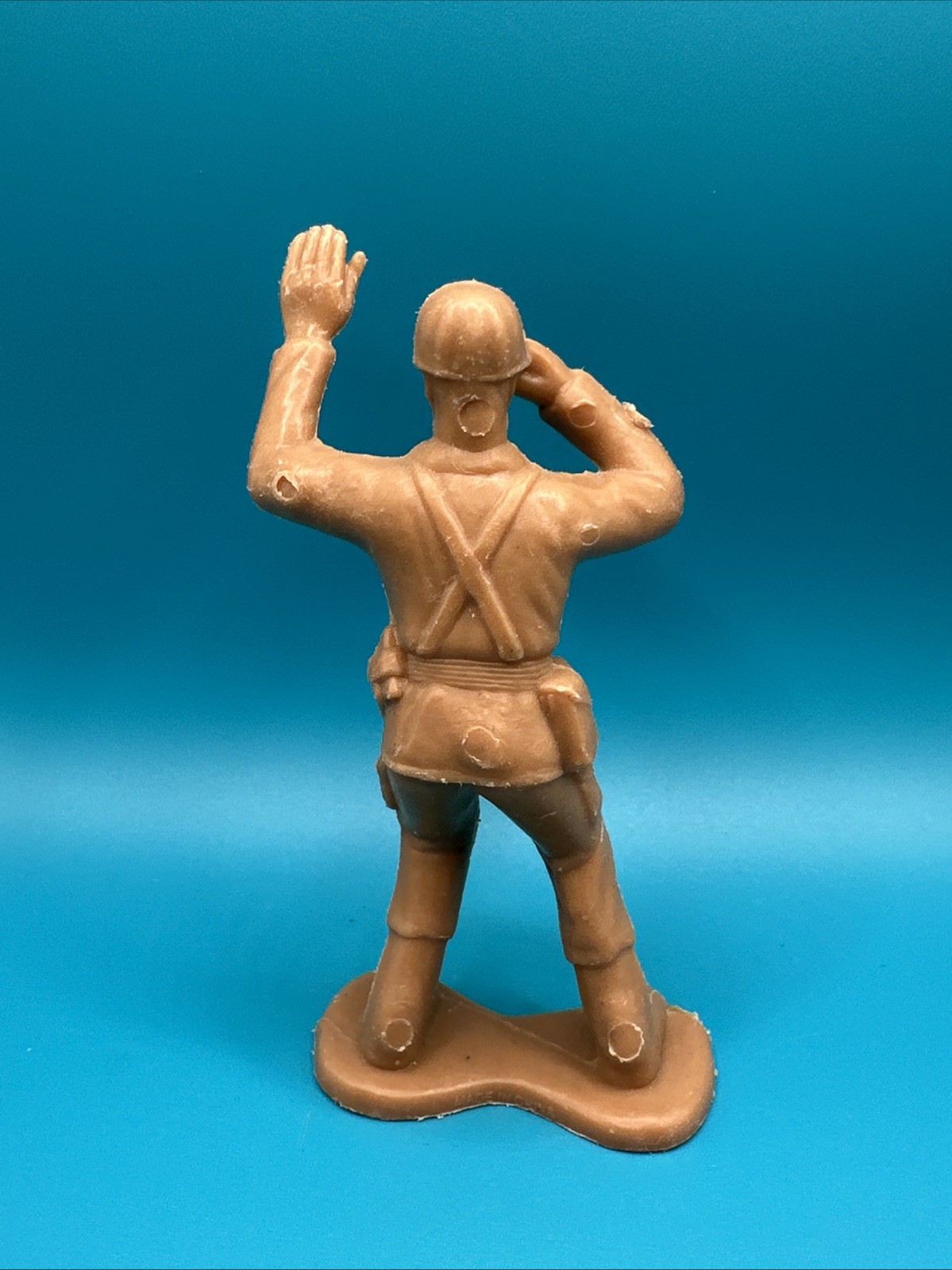 Greenbrier International Large 4" Plastic Army Men Toy Soldiers, Tan