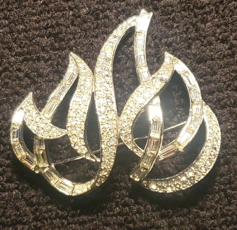 Crown Trifari Large Rare Statement Brooch Sparkli… - image 9