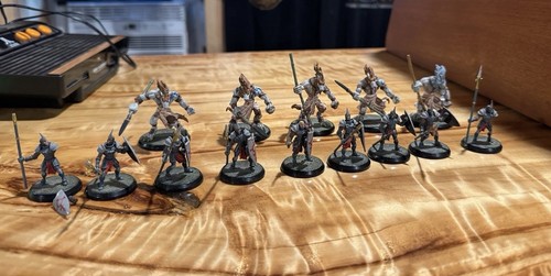 RACKHAM CONFRONTATION Game Figures Lot Of 14 Tracker Griffin Set