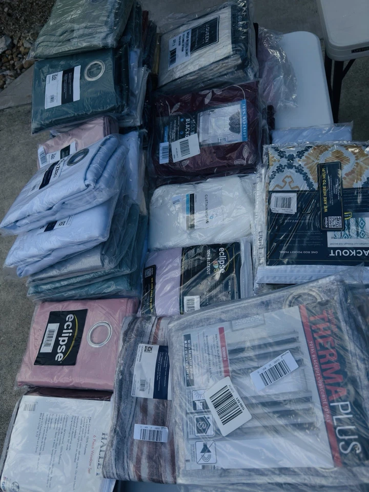 4 Pallets Of Curtains Drapes Blackout Curtains Eyelet Ring Top - Image 3 of 3