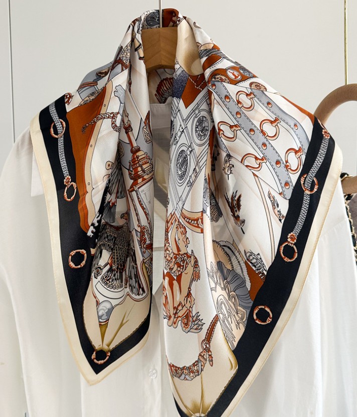 100% Mulberry Silk Shawl Scarf Bandanna chain Print Square Scarf 27