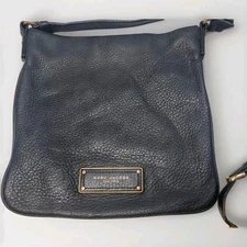 MARC JACOBS PEBBLED LEATHER CROSSBODY DARK NAVY OR BLACK