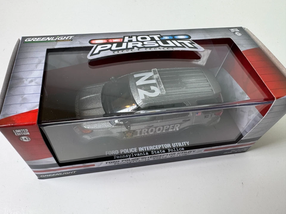 Pennsylvania State Police 2017 Ford Interceptor Utility SUV 1:43 Greenlight PA - Image 3 of 4