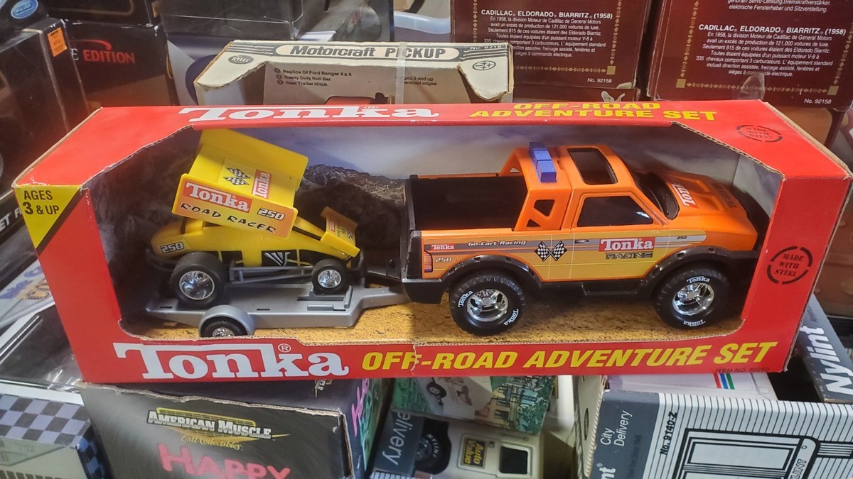 2003 Tonka Off-Road Adventure Set NIB - Orange Racing Truck