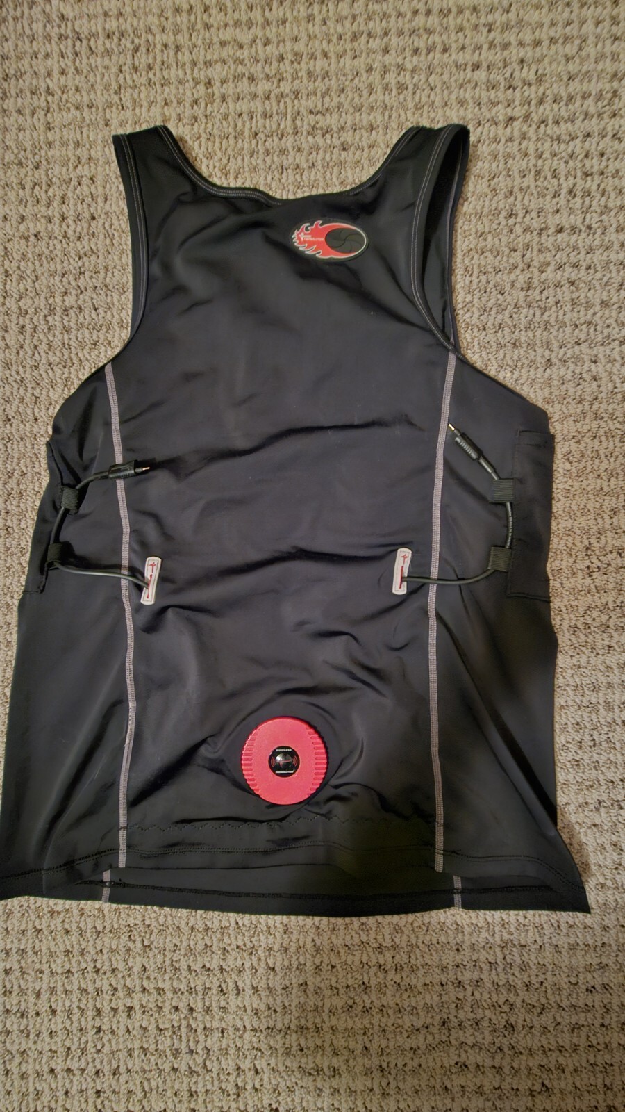 VentureHeat Heated Waterproof Scuba Vest w/ 4x Batteries. Remote