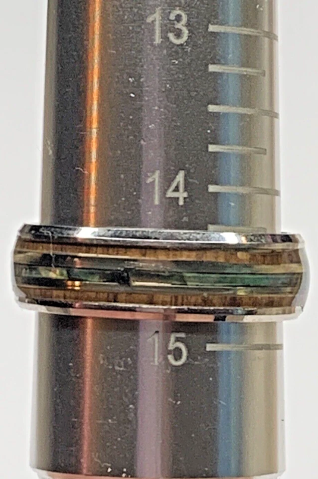 Anillo de boda de tungsteno con incrustación de concha de abulón de madera de koa hawaiano para hombre 14,5 Foto 4 de 4