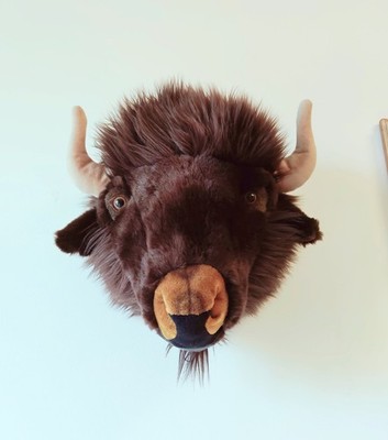 Alex der Bison, Trophäenkopf zum Aufhängen, Wild & Soft, neuwertig