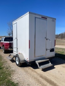 2019 2 STALL RESTROOM TRAILER