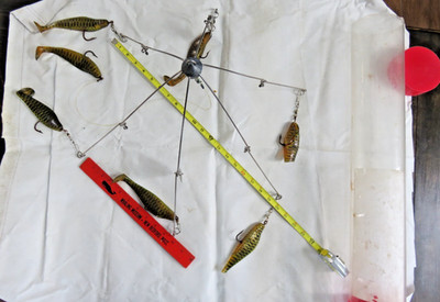 Trolling Rig 6 Arm 6'' Shad Umbrella Rig Center teaser  2 silver spoons =BIG FISH