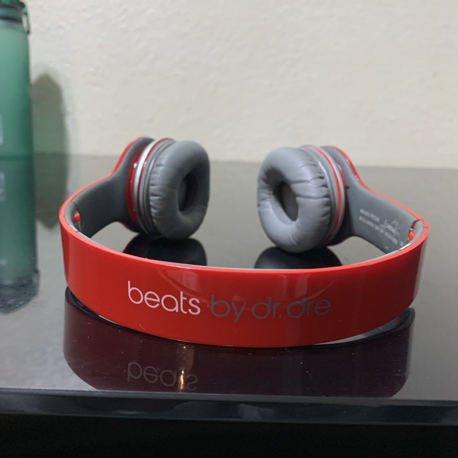 Beats by Dr. Dre Solo HD Wired On-Ear Headphones  – Red  (Tested)
