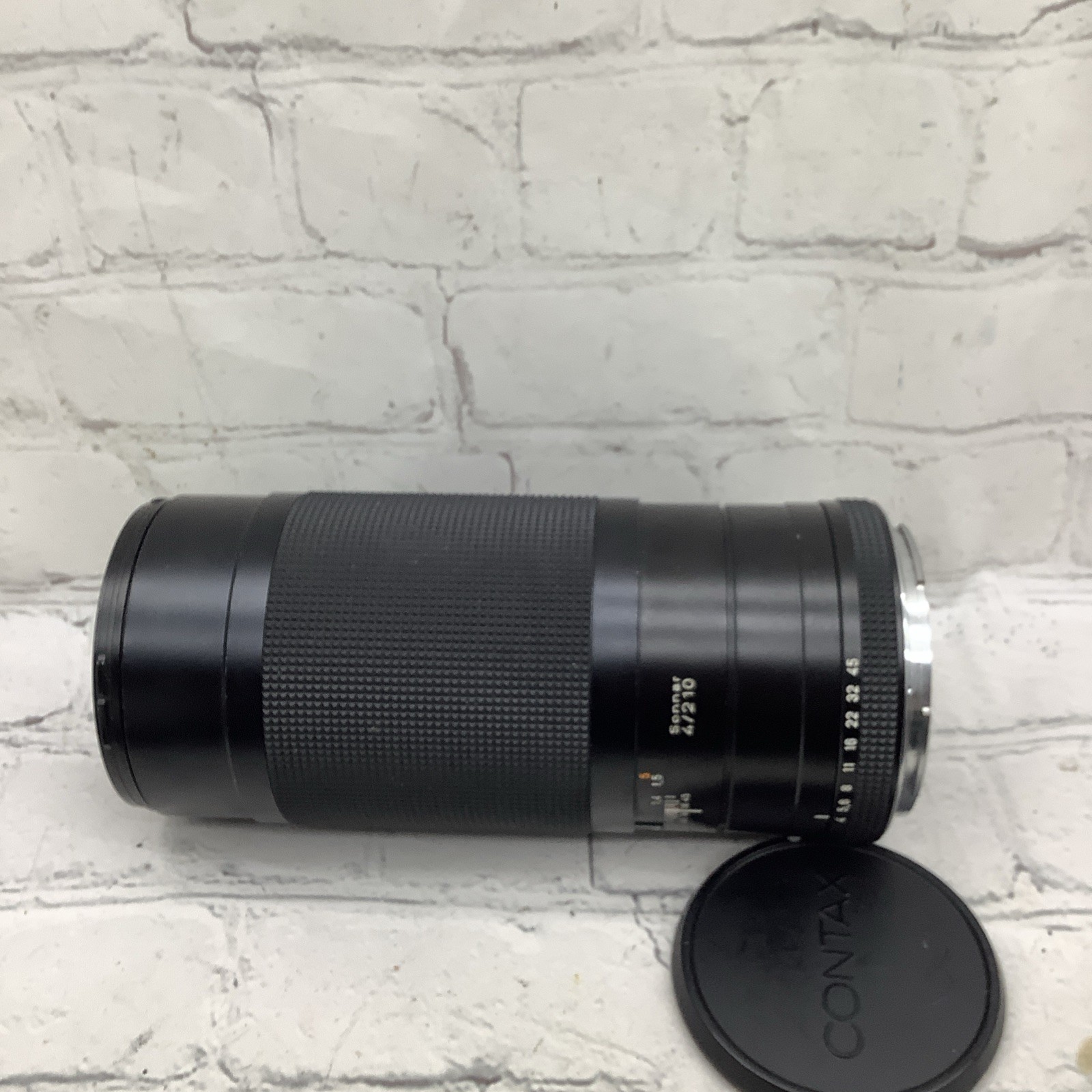 Carl Zeiss Sonnar T* 210mm F/4