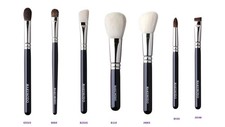 Hakuhodo 7-Piece Hand-Crafted Japanese Makeup Brush Set Professional Quality