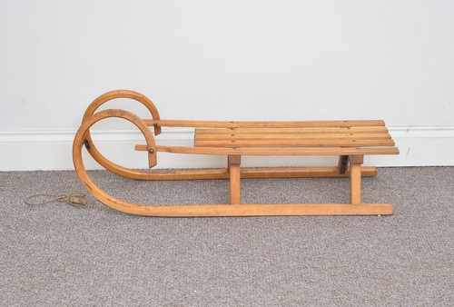 Vintage old wooden sleigh wooden sledge snow GERMINA curly front - FREE DELIVERY - Picture 1 of 7