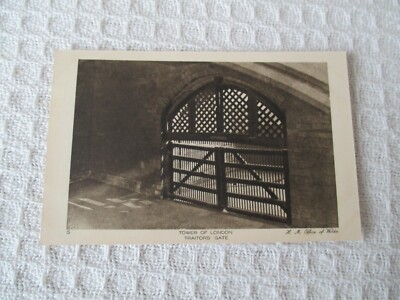 ALTE POSTKARTE '' TOWER LONDON TRAITORS' GATE ''. A